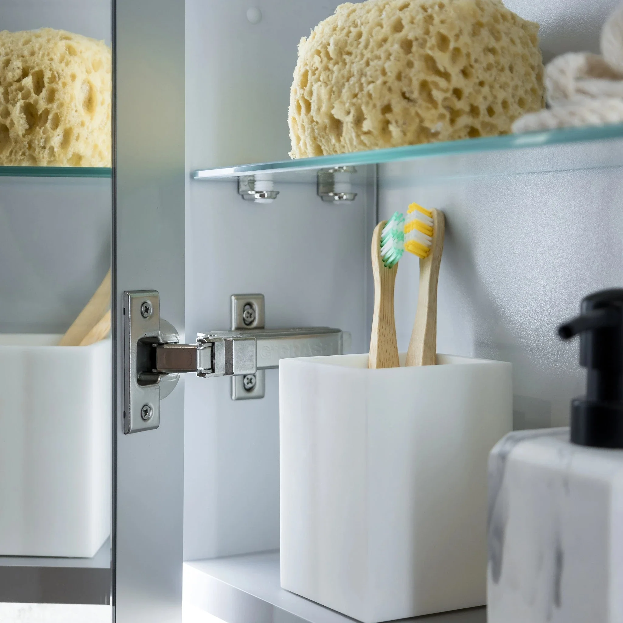 Grace Bluetooth LED Bathroom Mirror Cabinet - Image 28