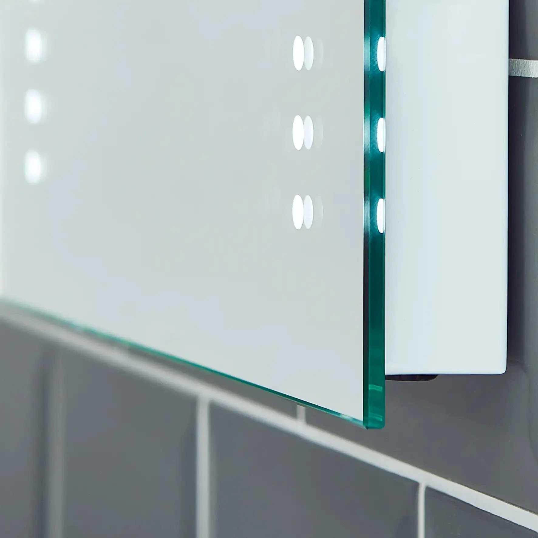 Tannon Battery LED Bathroom Mirror - Image 3